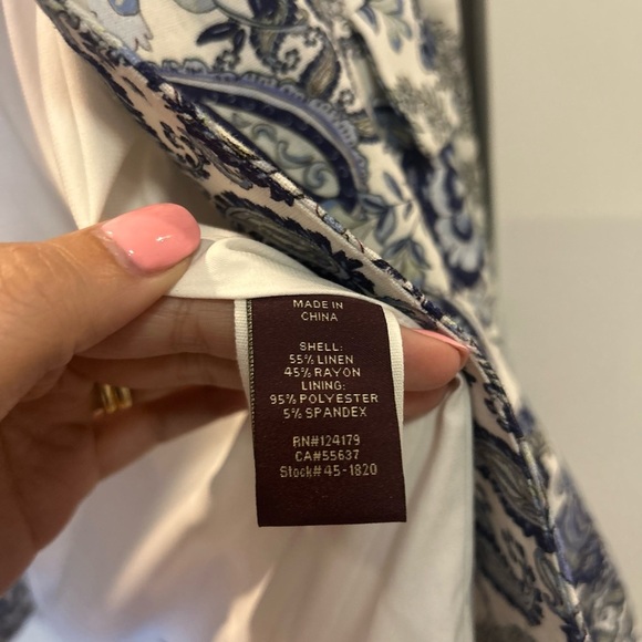 Johnston & Murphy Women’s Linen-Blend Paisley Blazer - Size M - Picture 6 of 8